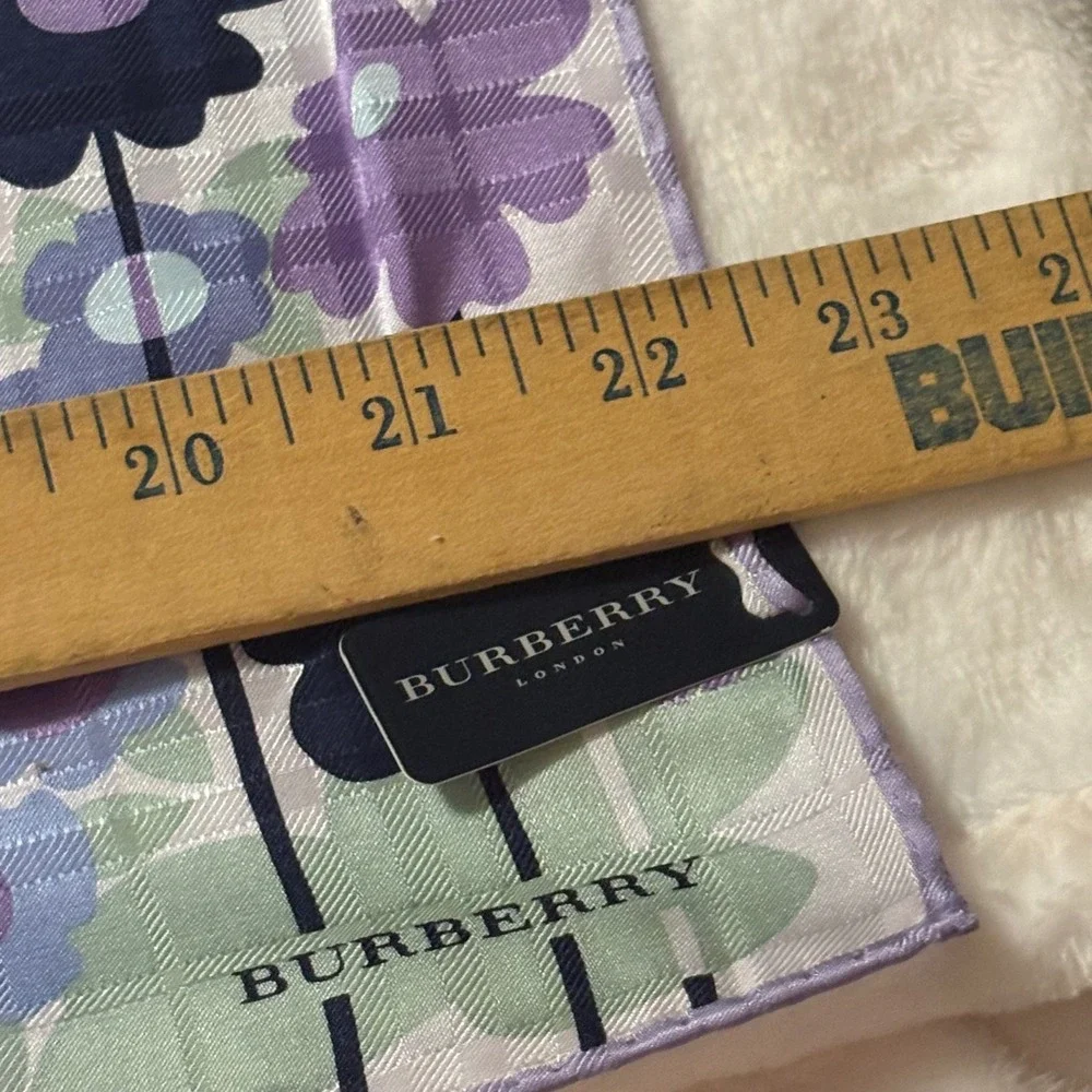 Burberry this silk
